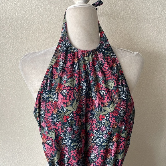 Hermosa - Genevieve High Halter Neck Sash Tie One-Piece Swimsuit - Picture 4 of 8